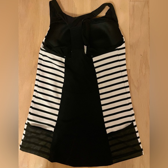 Athleta black and white stripe Racerback tank size Small EUC - Picture 4 of 5